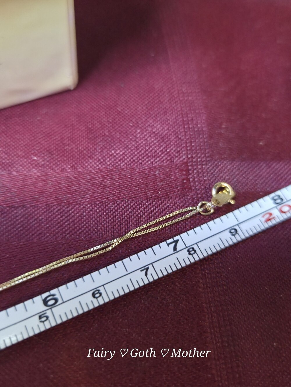 Beautiful Vintage Solid 14k Gold & Genuine Ruby Cross Necklace - Picture 10 of 15